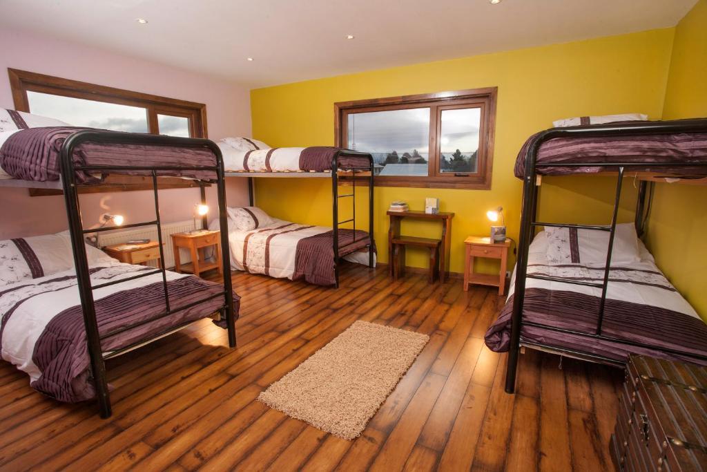 The Singing Lamb Bed and Breakfast Puerto Natales Habitación foto