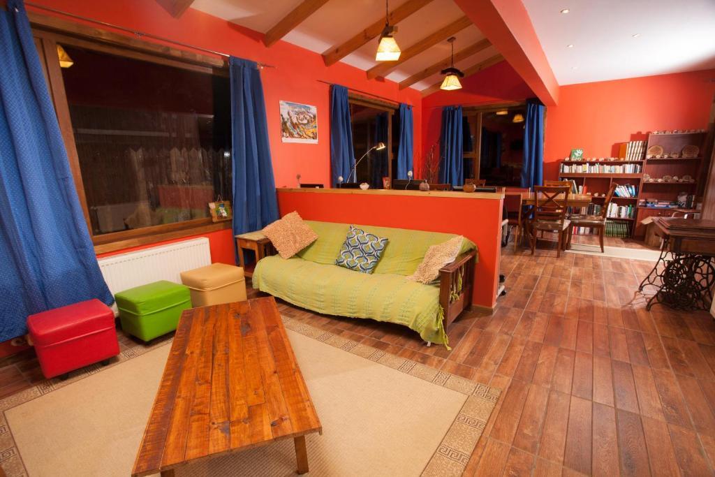 The Singing Lamb Bed and Breakfast Puerto Natales Exterior foto