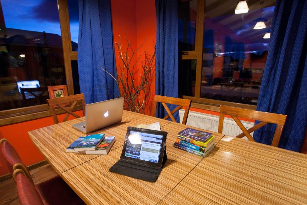 The Singing Lamb Bed and Breakfast Puerto Natales Exterior foto